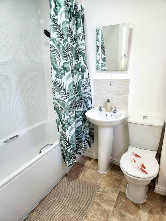 Home From Home 3 Bed,2 Bath House With Garden&Parking Near Centre&Tram Stop Sheffield Eksteriør bilde