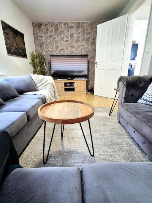 Home From Home 3 Bed,2 Bath House With Garden&Parking Near Centre&Tram Stop Sheffield Eksteriør bilde