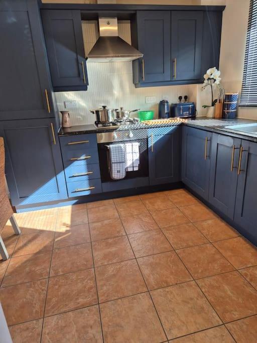 Home From Home 3 Bed,2 Bath House With Garden&Parking Near Centre&Tram Stop Sheffield Eksteriør bilde